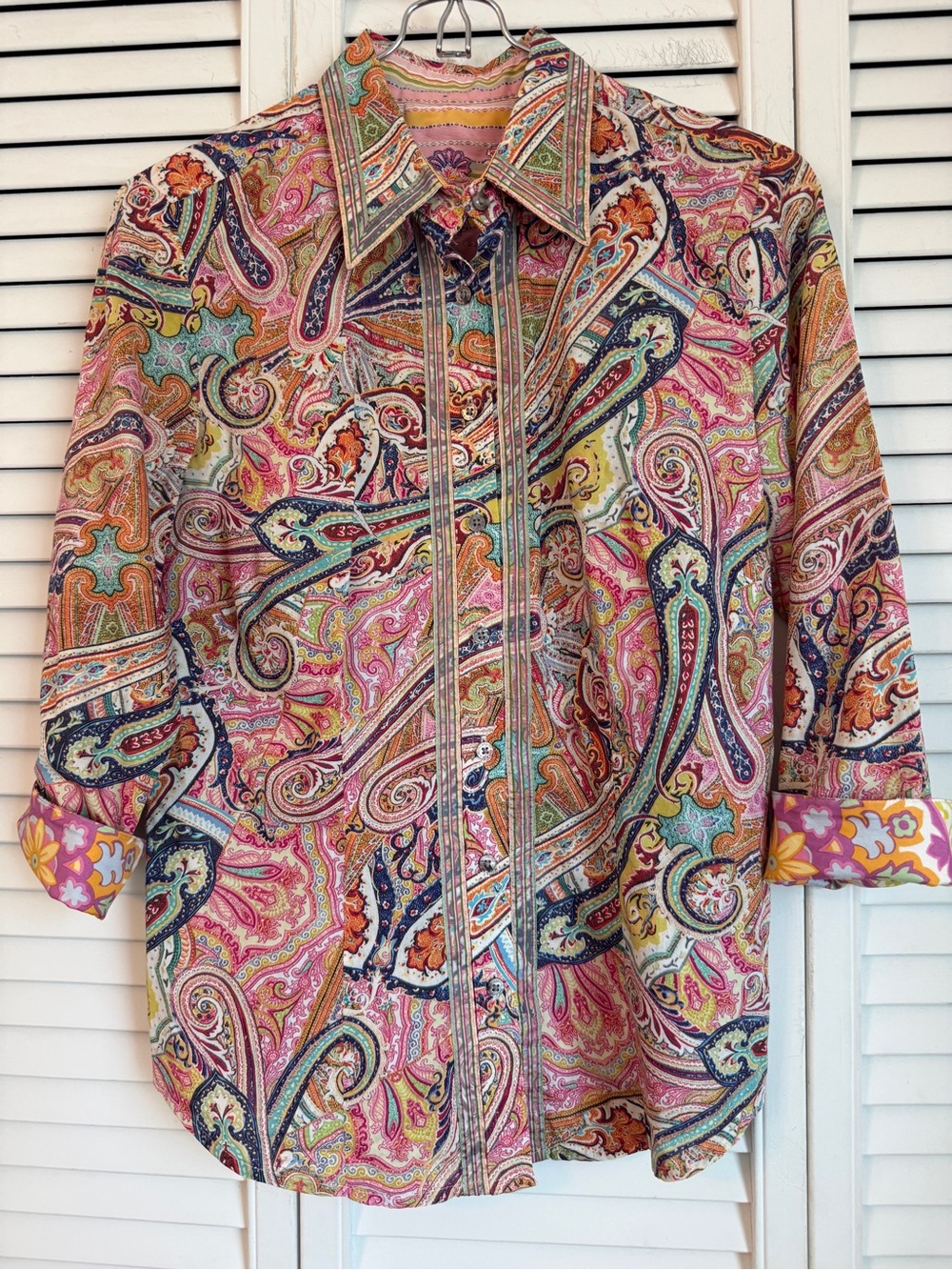 Robert Graham Womens Silk Trim PINK Paisley Button-Up Shirt XS Roll Tab Mod Boho